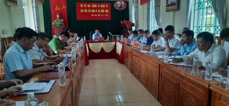 Ban Thường vụ huyện ủy Mường Tè làm việc với Đảng ủy xã Nậm Khao