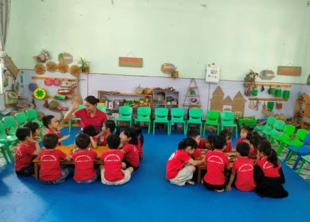 Cô giáo Nguyễn Thị Thu Phương: Nỗ lực học tập và làm theo lời Bác
